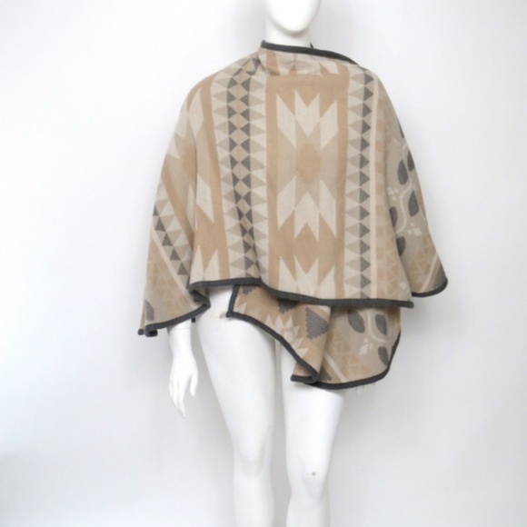 OASIS AMAZING AZTEC BEIGE NAVAJO WRAP PONCHO CAPE - Picture 1 of 5